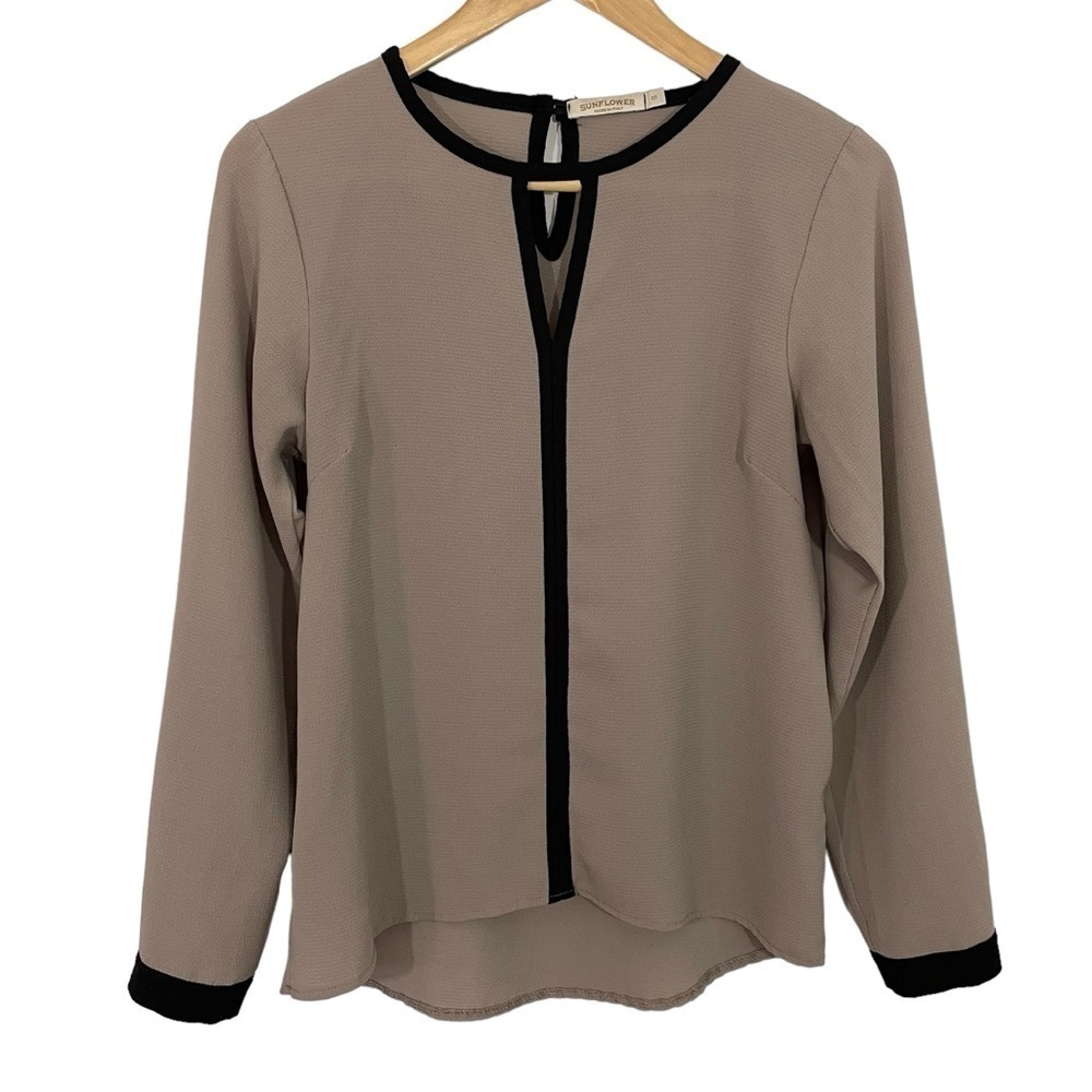Sunflower Minimalist Blouse Sz S Taupe Neutral Top Lightweight Shirt Classy EUC